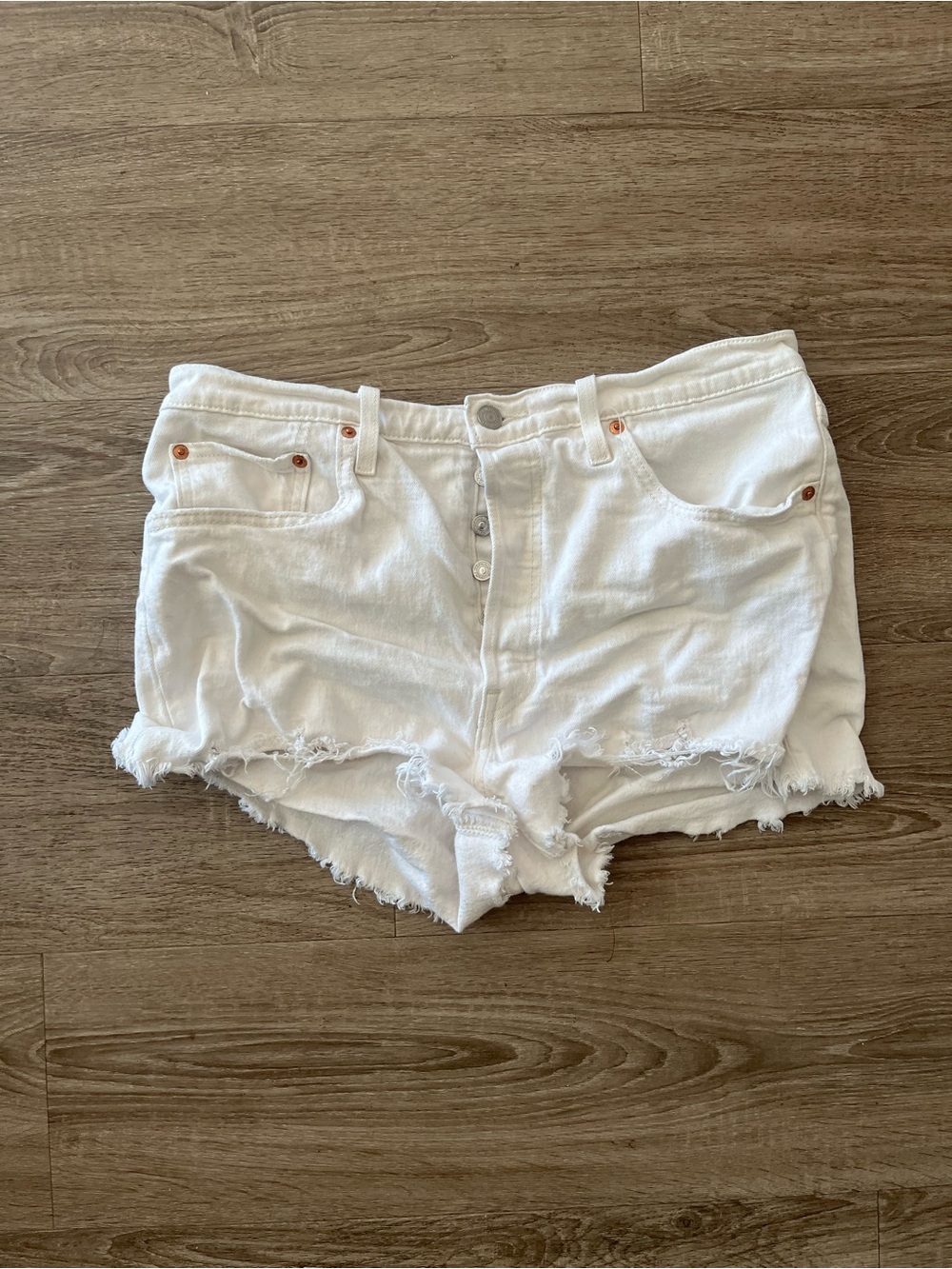 Levi’s 501 Womens W33 White High Rise Button Fly Raw Hem Cutoff Denim Shorts